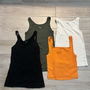 Bundle of 4 Women's Tank Tops Set - size S/M